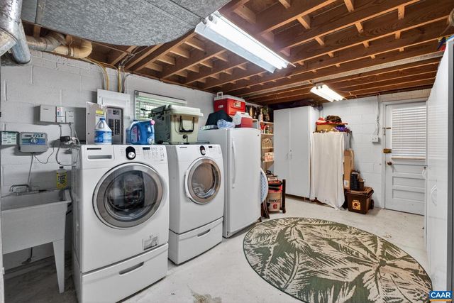 2305 OLD COACH LN, Henrico, VA 23238