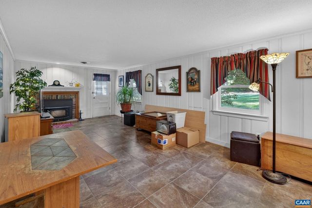 2305 OLD COACH LN, Henrico, VA 23238