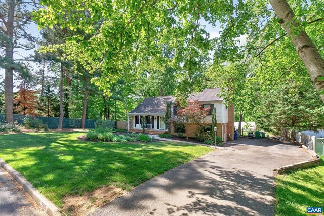 2305 OLD COACH LN, Henrico, VA 23238
