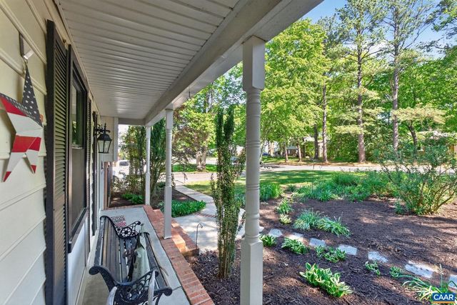 2305 OLD COACH LN, Henrico, VA 23238