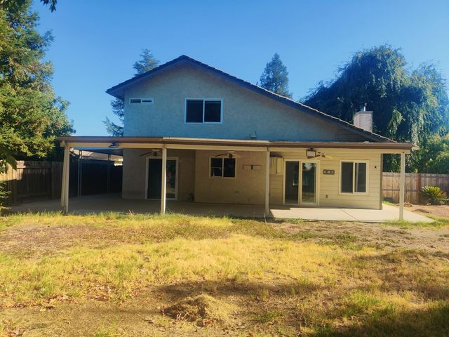 2259 Stuart Avenue, Clovis, CA 93611