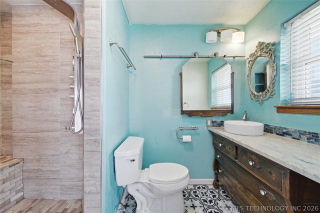 106 W Lewis Avenue, Vinita, OK 74301