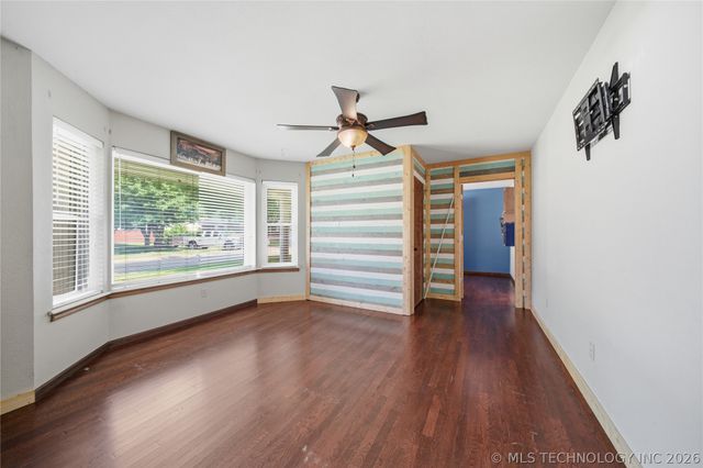 106 W Lewis Avenue, Vinita, OK 74301