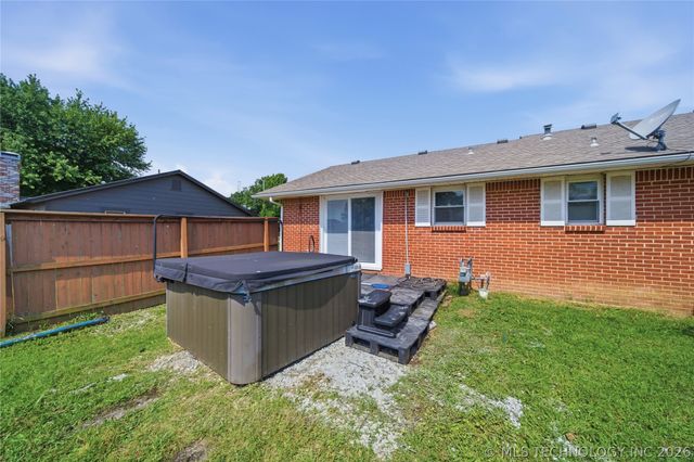 106 W Lewis Avenue, Vinita, OK 74301