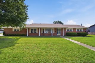 106 W Lewis Avenue, Vinita, OK 74301