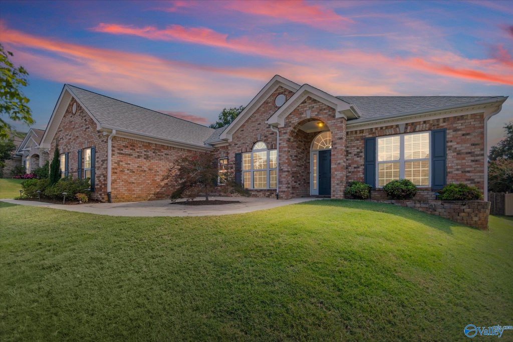 2219 Towne Park Drive SW, Huntsville, AL 35803