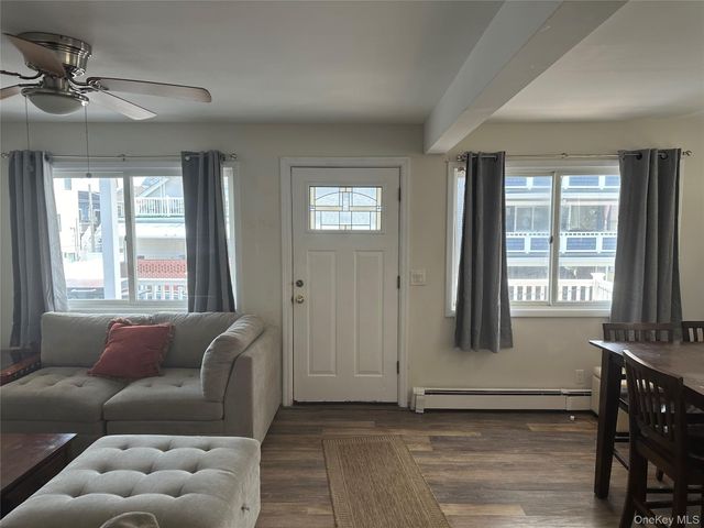 31 Illinois Avenue Lower, Long Beach, NY 11561
