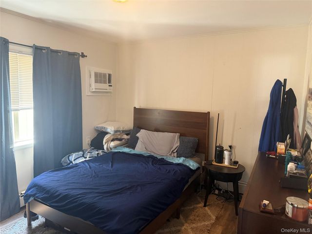 31 Illinois Avenue Lower, Long Beach, NY 11561