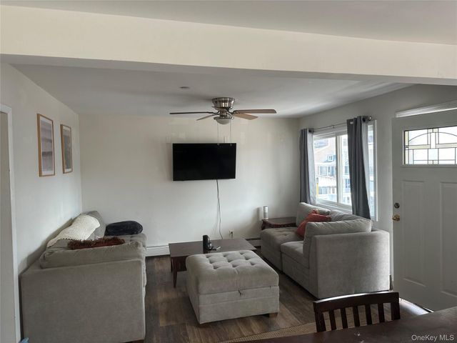 31 Illinois Avenue Lower, Long Beach, NY 11561