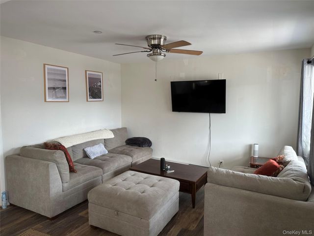 31 Illinois Avenue Lower, Long Beach, NY 11561