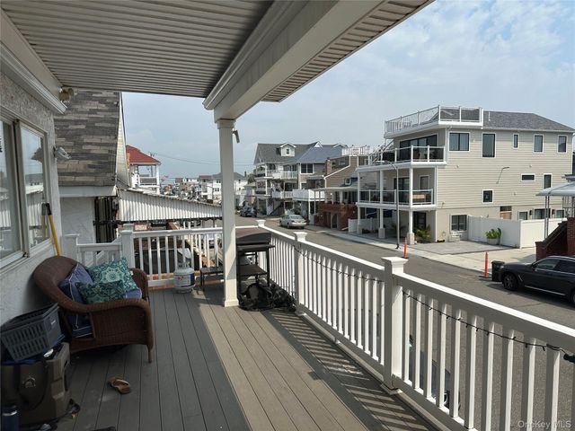 31 Illinois Avenue Lower, Long Beach, NY 11561