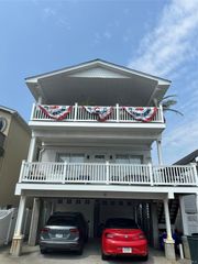 31 Illinois Avenue Lower, Long Beach, NY 11561