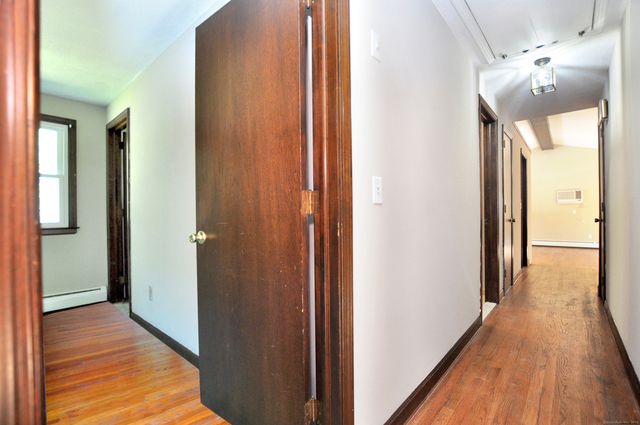 88 Lincoln Way, Windsor, CT 06095