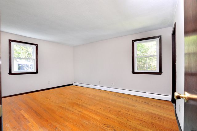 88 Lincoln Way, Windsor, CT 06095