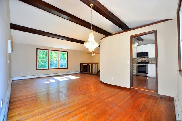 88 Lincoln Way, Windsor, CT 06095