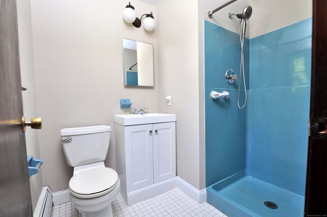 88 Lincoln Way, Windsor, CT 06095