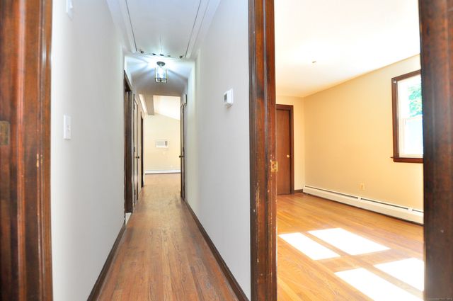 88 Lincoln Way, Windsor, CT 06095