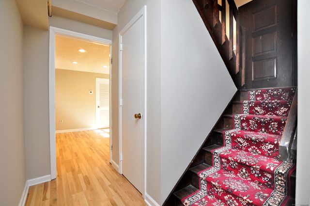 88 Lincoln Way, Windsor, CT 06095