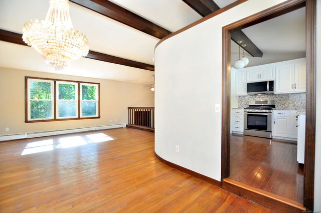 88 Lincoln Way, Windsor, CT 06095