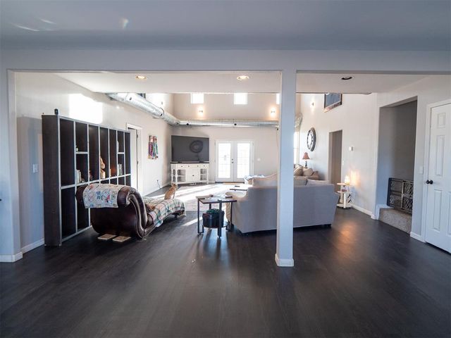 17900 E Wilshire Boulevard, Jones, OK 73049