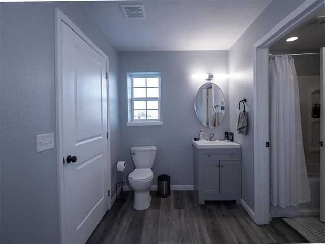 17900 E Wilshire Boulevard, Jones, OK 73049