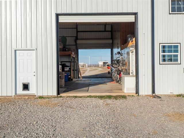 17900 E Wilshire Boulevard, Jones, OK 73049