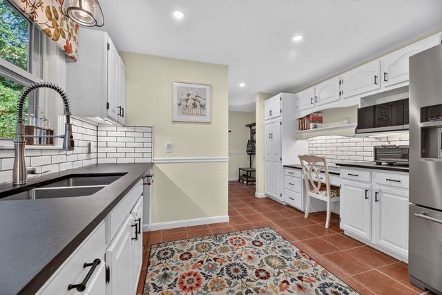 34 Serengeti Dr, North Attleboro, MA 02760