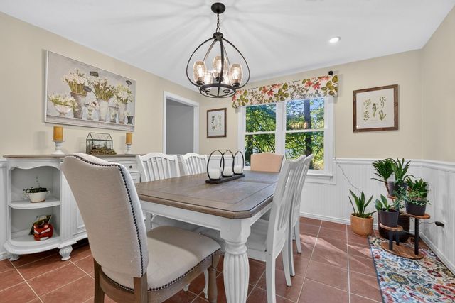 34 Serengeti Dr, North Attleboro, MA 02760