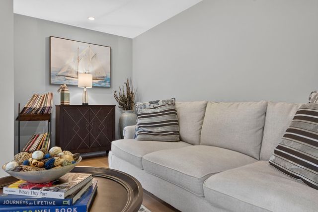 34 Serengeti Dr, North Attleboro, MA 02760