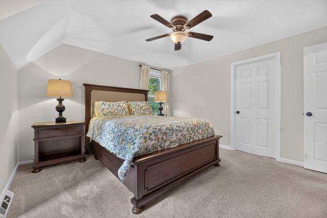 34 Serengeti Dr, North Attleboro, MA 02760