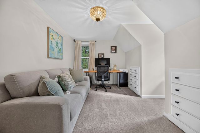 34 Serengeti Dr, North Attleboro, MA 02760