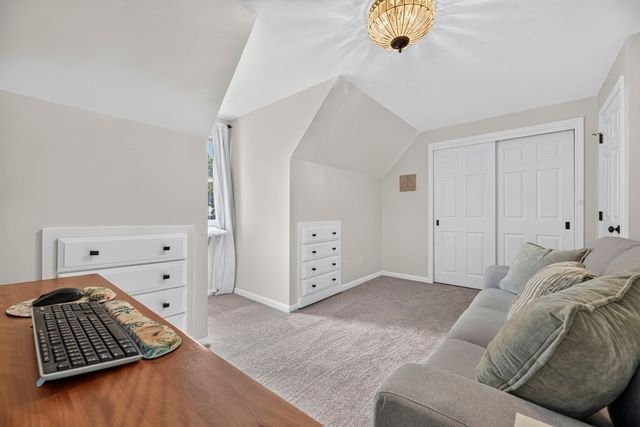 34 Serengeti Dr, North Attleboro, MA 02760