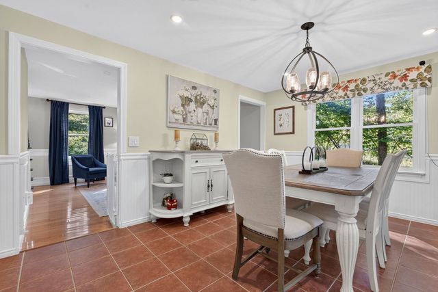 34 Serengeti Dr, North Attleboro, MA 02760