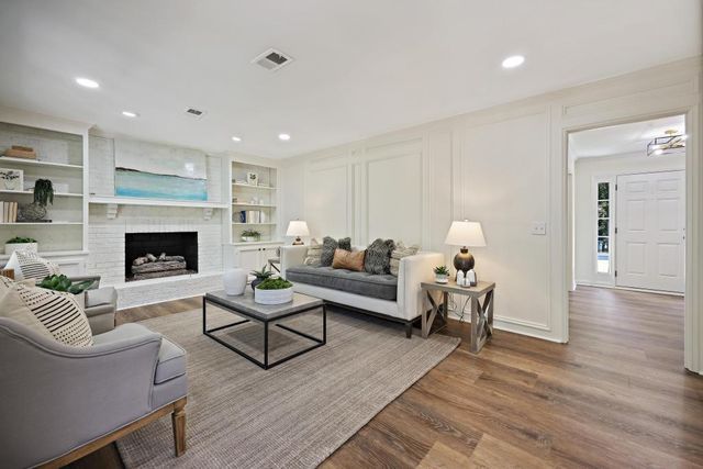 739 Colston Road SW, Marietta, GA 30064