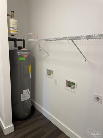 7900 Atilla Ave, Pensacola, FL 32534