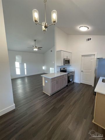 7900 Atilla Ave, Pensacola, FL 32534