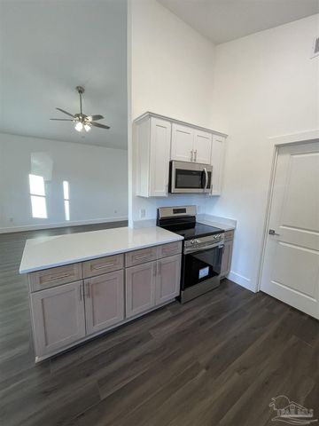 7900 Atilla Ave, Pensacola, FL 32534