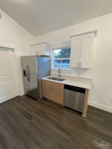 7900 Atilla Ave, Pensacola, FL 32534