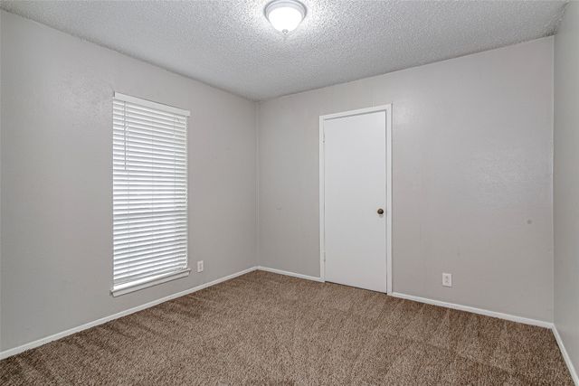 648 Sue Ann Lane, Burleson, TX 76028
