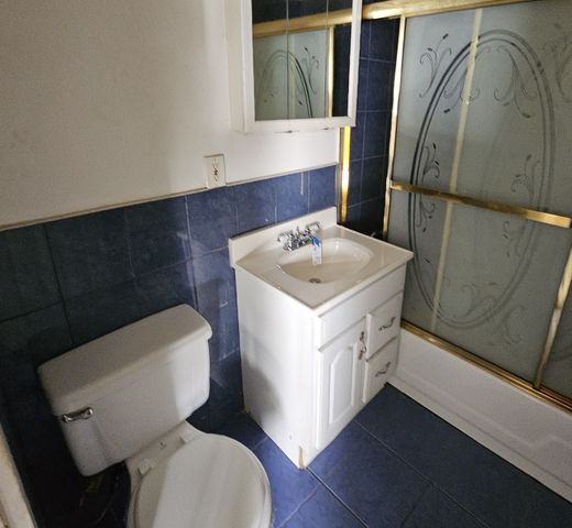 6431 S Racine Avenue, Chicago, IL 60636