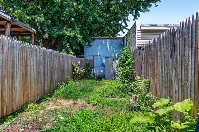 338 Hewitt Street, Trenton, NJ 08611