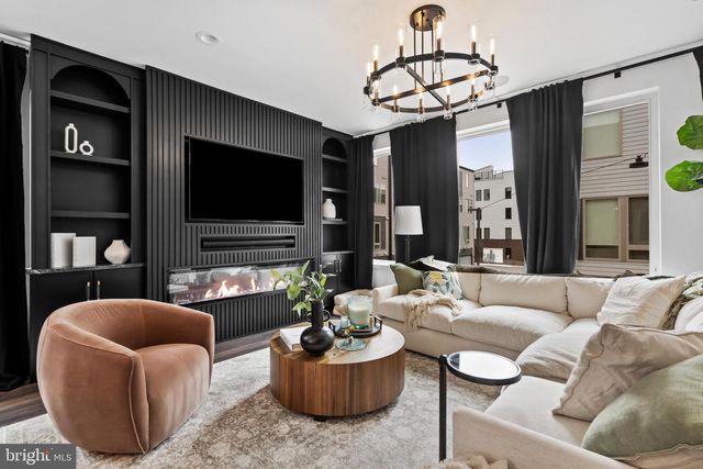 3011 SUNRISE WALK, Philadelphia, PA 19125