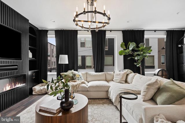 3011 SUNRISE WALK, Philadelphia, PA 19125