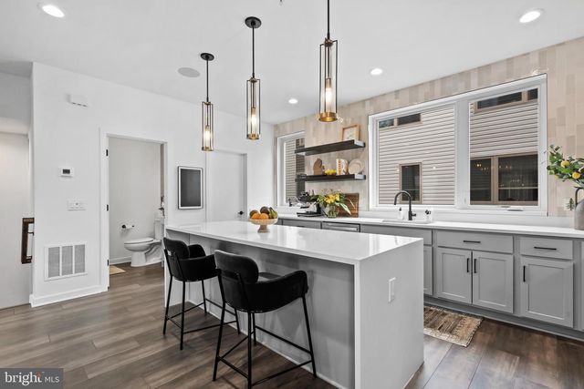 3011 SUNRISE WALK, Philadelphia, PA 19125