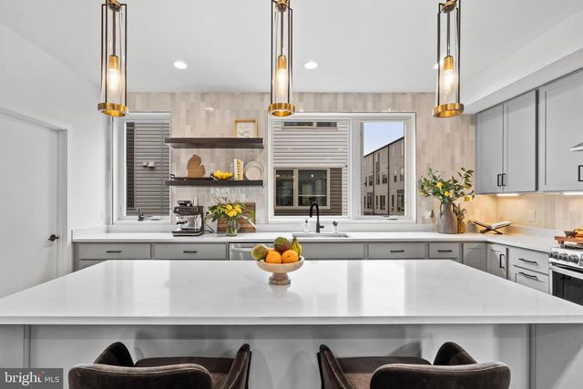 3011 SUNRISE WALK, Philadelphia, PA 19125