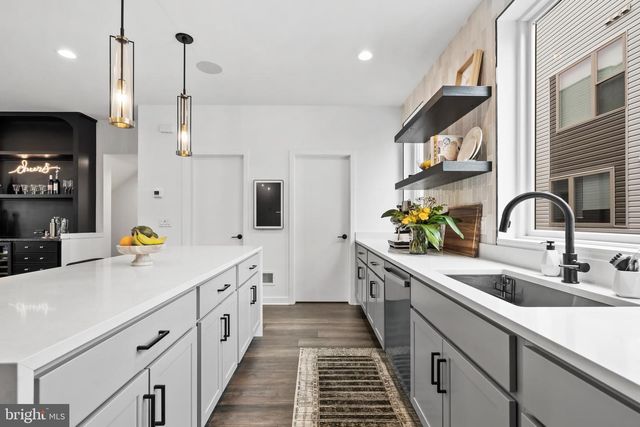 3011 SUNRISE WALK, Philadelphia, PA 19125