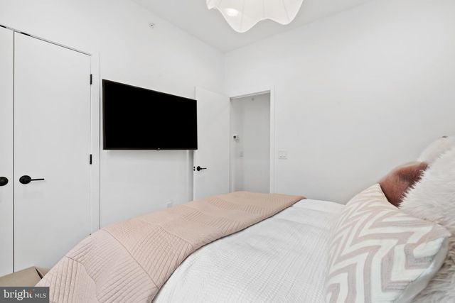 3011 SUNRISE WALK, Philadelphia, PA 19125