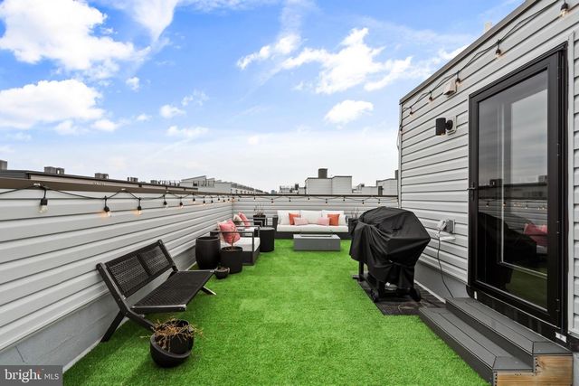 3011 SUNRISE WALK, Philadelphia, PA 19125