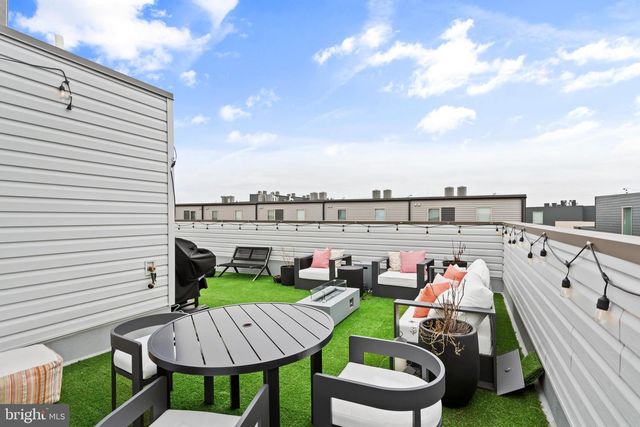 3011 SUNRISE WALK, Philadelphia, PA 19125