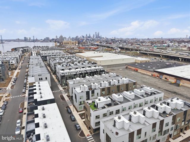 3011 SUNRISE WALK, Philadelphia, PA 19125